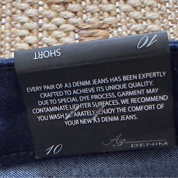 AZ Denim 5-Button Dark Wash Folded Hem Shorts Size 10 NWT - Picture 14 of 15